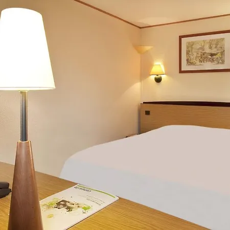 Otel Campanile Prime - Centre 3*