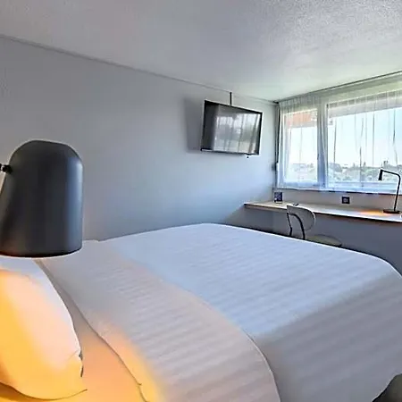 Otel Campanile Prime - Centre 3*