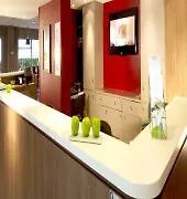 ホテル カンパニール サントル マース カルボネル ニーム